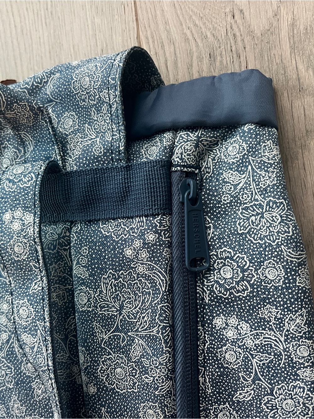 Herschel Supply Small Blue Floral Backpack Leather Straps - Picture 8 of 14